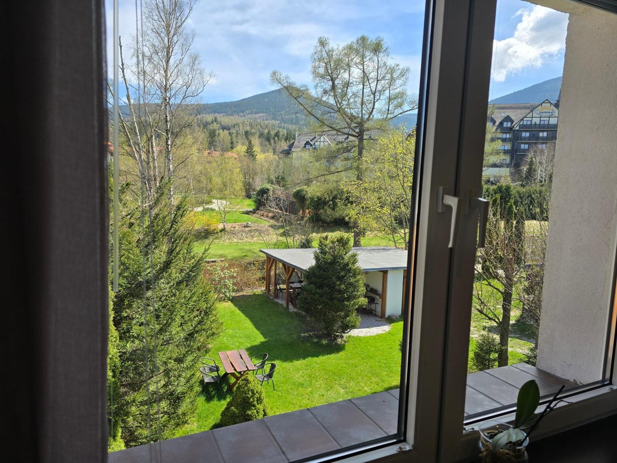 Pokoje Bardzo Goscinne Karpacz Bagian luar foto